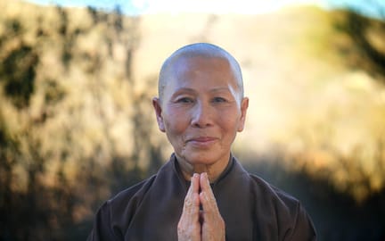 Sr Truc Nghiem