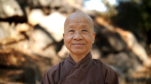 Sr Huyền Hậu