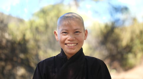 Sister chuyen nghiem