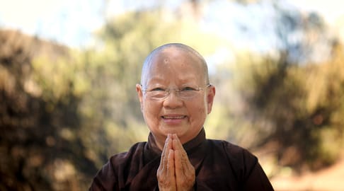 Sister ho nghiem